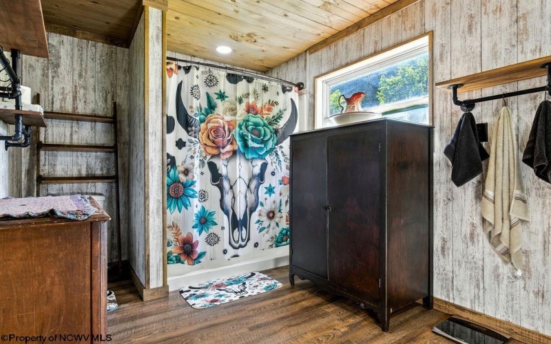 650 Sam Cavins Road, West Union, West Virginia 26456, 3 Bedrooms Bedrooms, 7 Rooms Rooms,3 BathroomsBathrooms,Single Family Detached,For Sale,Sam Cavins,10161112