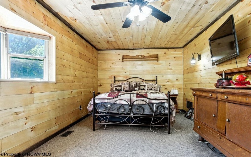 650 Sam Cavins Road, West Union, West Virginia 26456, 3 Bedrooms Bedrooms, 7 Rooms Rooms,3 BathroomsBathrooms,Single Family Detached,For Sale,Sam Cavins,10161112