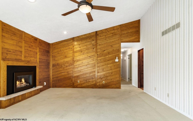 22 Cedarwood Drive, Morgantown, West Virginia 26505, 4 Bedrooms Bedrooms, 6 Rooms Rooms,3 BathroomsBathrooms,Single Family Detached,For Sale,Cedarwood,10161115
