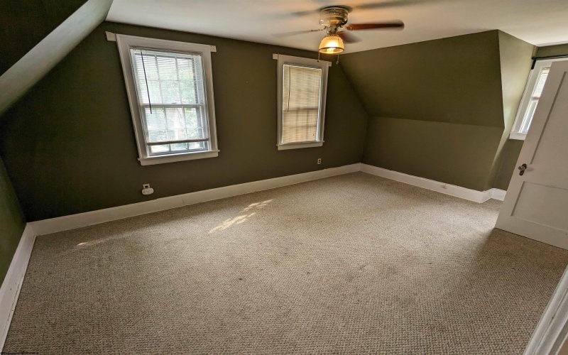 1232 Lions Avenue, Morgantown, West Virginia 26505, 3 Bedrooms Bedrooms, 6 Rooms Rooms,2 BathroomsBathrooms,Single Family Detached,For Sale,Lions,10161116