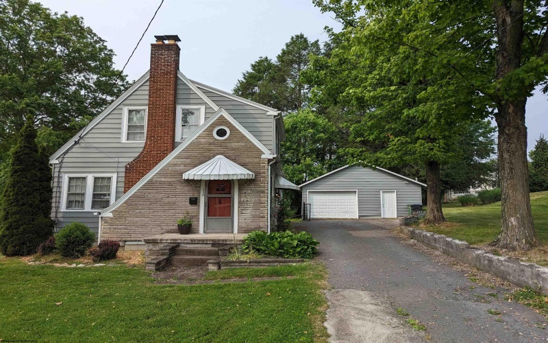 1232 Lions Avenue, Morgantown, West Virginia 26505, 3 Bedrooms Bedrooms, 6 Rooms Rooms,2 BathroomsBathrooms,Single Family Detached,For Sale,Lions,10161116