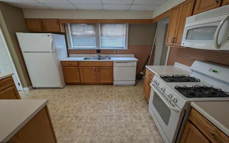 1232 Lions Avenue, Morgantown, West Virginia 26505, 3 Bedrooms Bedrooms, 6 Rooms Rooms,2 BathroomsBathrooms,Single Family Detached,For Sale,Lions,10161116