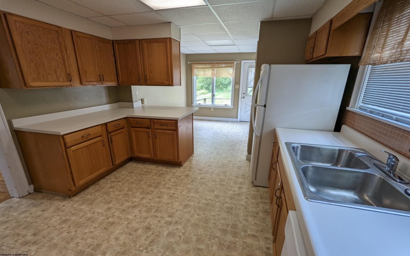 1232 Lions Avenue, Morgantown, West Virginia 26505, 3 Bedrooms Bedrooms, 6 Rooms Rooms,2 BathroomsBathrooms,Single Family Detached,For Sale,Lions,10161116