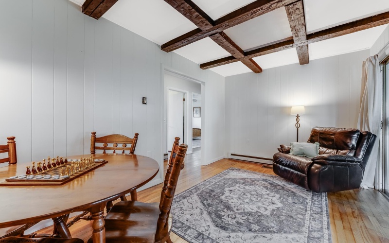 215 10th Street, Oakland, Maryland 21550, 3 Bedrooms Bedrooms, 10 Rooms Rooms,1 BathroomBathrooms,Single Family Detached,For Sale,10th,10161122