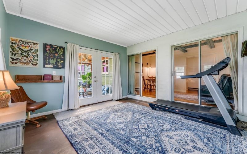 215 10th Street, Oakland, Maryland 21550, 3 Bedrooms Bedrooms, 10 Rooms Rooms,1 BathroomBathrooms,Single Family Detached,For Sale,10th,10161122
