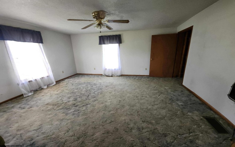 70 Winding Lane Road, Volga, West Virginia 26238, 3 Bedrooms Bedrooms, 6 Rooms Rooms,2 BathroomsBathrooms,Single Family Detached,For Sale,Winding Lane,10161117