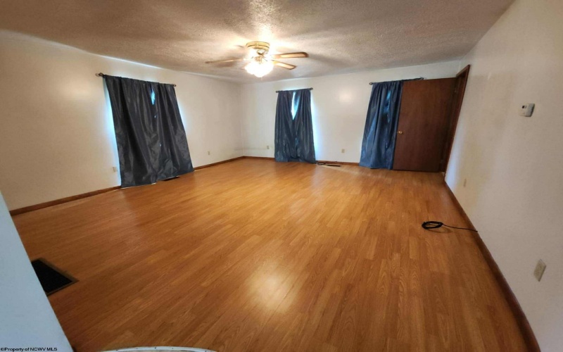 70 Winding Lane Road, Volga, West Virginia 26238, 3 Bedrooms Bedrooms, 6 Rooms Rooms,2 BathroomsBathrooms,Single Family Detached,For Sale,Winding Lane,10161117