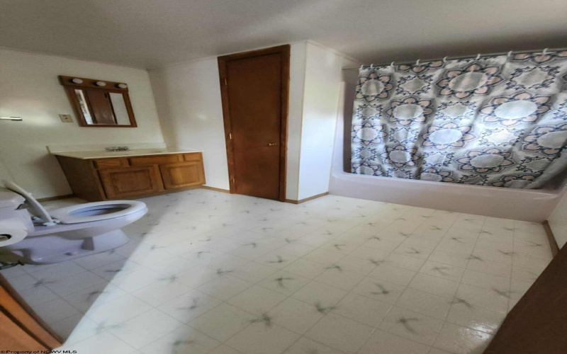 70 Winding Lane Road, Volga, West Virginia 26238, 3 Bedrooms Bedrooms, 6 Rooms Rooms,2 BathroomsBathrooms,Single Family Detached,For Sale,Winding Lane,10161117