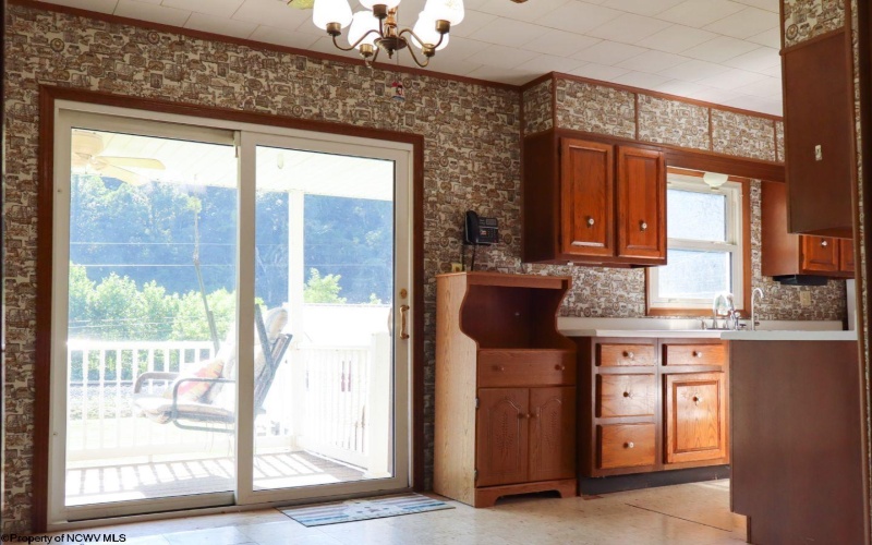 88 Piney Fork Road, Pine Grove, West Virginia 26419, 3 Bedrooms Bedrooms, 8 Rooms Rooms,2 BathroomsBathrooms,Single Family Detached,For Sale,Piney Fork,10161120