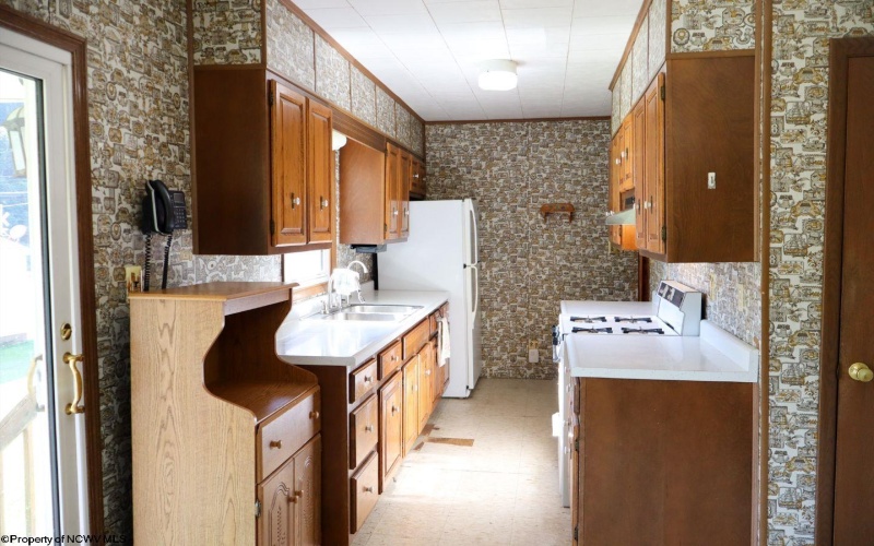 88 Piney Fork Road, Pine Grove, West Virginia 26419, 3 Bedrooms Bedrooms, 8 Rooms Rooms,2 BathroomsBathrooms,Single Family Detached,For Sale,Piney Fork,10161120