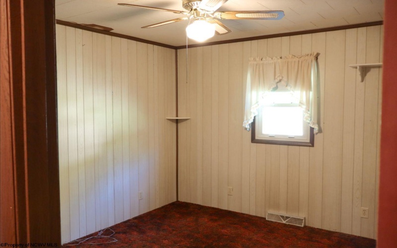 88 Piney Fork Road, Pine Grove, West Virginia 26419, 3 Bedrooms Bedrooms, 8 Rooms Rooms,2 BathroomsBathrooms,Single Family Detached,For Sale,Piney Fork,10161120