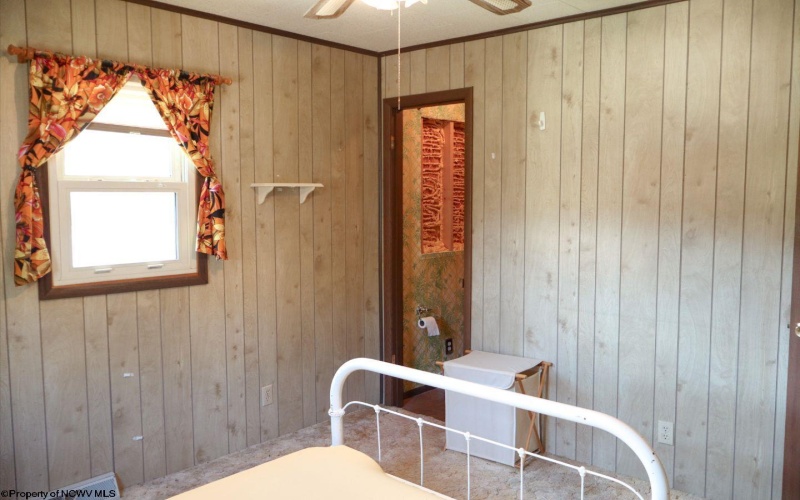 88 Piney Fork Road, Pine Grove, West Virginia 26419, 3 Bedrooms Bedrooms, 8 Rooms Rooms,2 BathroomsBathrooms,Single Family Detached,For Sale,Piney Fork,10161120