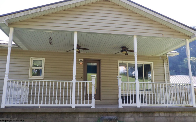 88 Piney Fork Road, Pine Grove, West Virginia 26419, 3 Bedrooms Bedrooms, 8 Rooms Rooms,2 BathroomsBathrooms,Single Family Detached,For Sale,Piney Fork,10161120