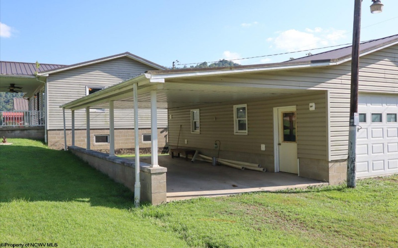 88 Piney Fork Road, Pine Grove, West Virginia 26419, 3 Bedrooms Bedrooms, 8 Rooms Rooms,2 BathroomsBathrooms,Single Family Detached,For Sale,Piney Fork,10161120
