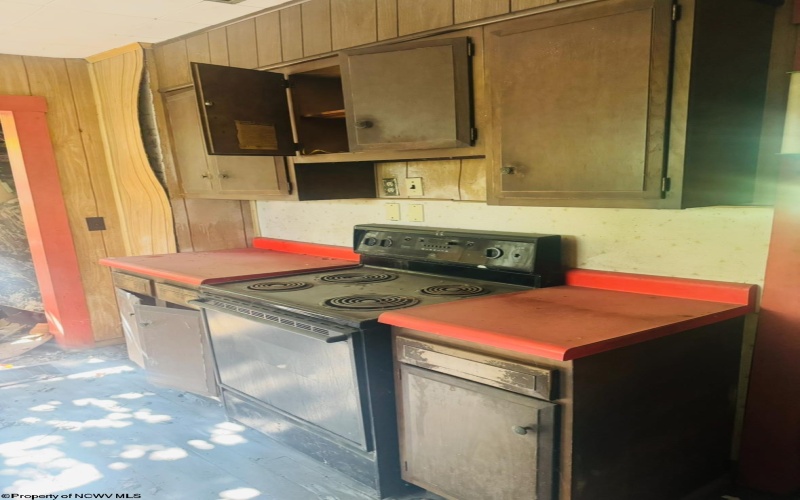 4503 River Road, Morgantown, West Virginia 26501, 3 Bedrooms Bedrooms, 6 Rooms Rooms,1 BathroomBathrooms,Single Family Detached,For Sale,River,10161119