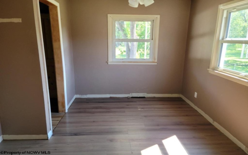 108 Brushy Fork Road, Bridgeport, West Virginia 26330, 2 Bedrooms Bedrooms, 7 Rooms Rooms,2 BathroomsBathrooms,Single Family Detached,For Sale,Brushy Fork,10161129