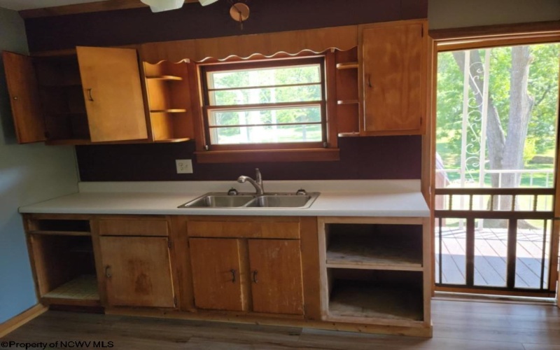 108 Brushy Fork Road, Bridgeport, West Virginia 26330, 2 Bedrooms Bedrooms, 7 Rooms Rooms,2 BathroomsBathrooms,Single Family Detached,For Sale,Brushy Fork,10161129