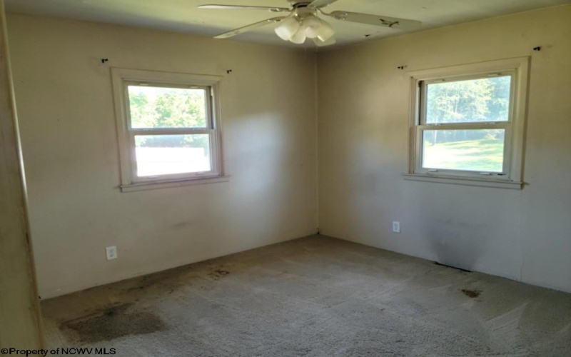108 Brushy Fork Road, Bridgeport, West Virginia 26330, 2 Bedrooms Bedrooms, 7 Rooms Rooms,2 BathroomsBathrooms,Single Family Detached,For Sale,Brushy Fork,10161129