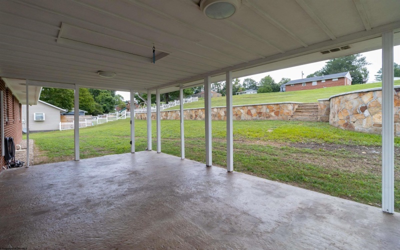 502 Stout Street, Bridgeport, West Virginia 26330, 3 Bedrooms Bedrooms, 6 Rooms Rooms,1 BathroomBathrooms,Single Family Detached,For Sale,Stout,10161130