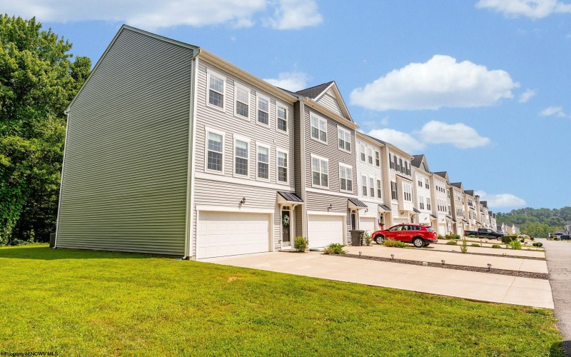 301 Bay Street, Morgantown, West Virginia 26508, 3 Bedrooms Bedrooms, 7 Rooms Rooms,2 BathroomsBathrooms,Single Family Attached,For Sale,Bay,10161134