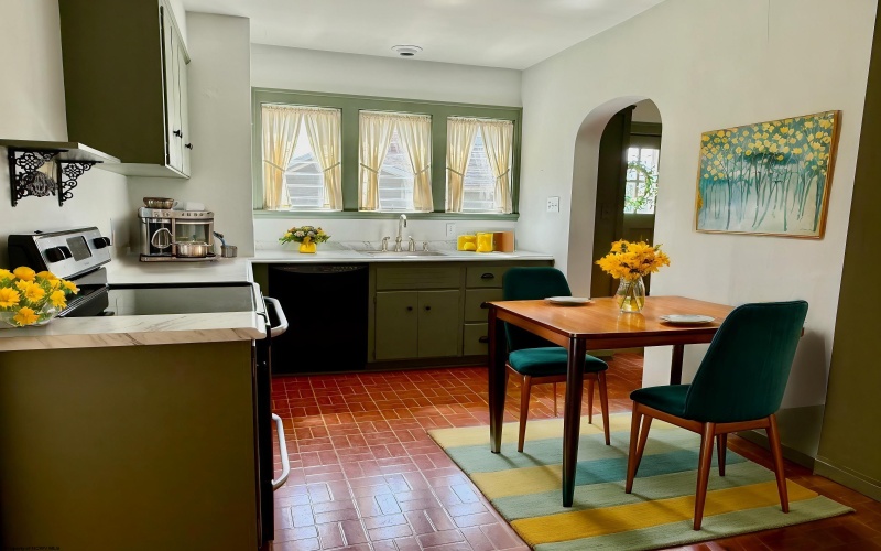101 Avondale Road, Fairmont, West Virginia 26554, 3 Bedrooms Bedrooms, 9 Rooms Rooms,1 BathroomBathrooms,Single Family Detached,For Sale,Avondale,10156347