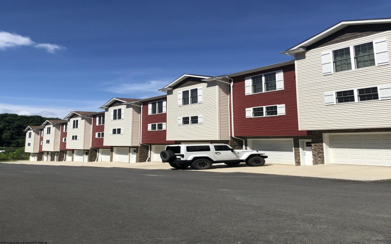 22 Cattail Circle, Morgantown, West Virginia 26505, 2 Bedrooms Bedrooms, 4 Rooms Rooms,2 BathroomsBathrooms,Residential Rentals,For Rent,Cattail,10161133