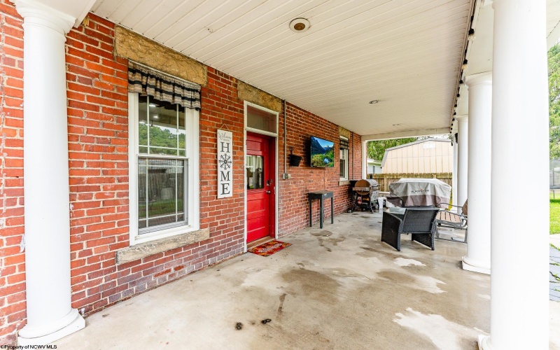 3 Pine Street, Barrackville, West Virginia 26559, 4 Bedrooms Bedrooms, 8 Rooms Rooms,1 BathroomBathrooms,Single Family Detached,For Sale,Pine,10161143
