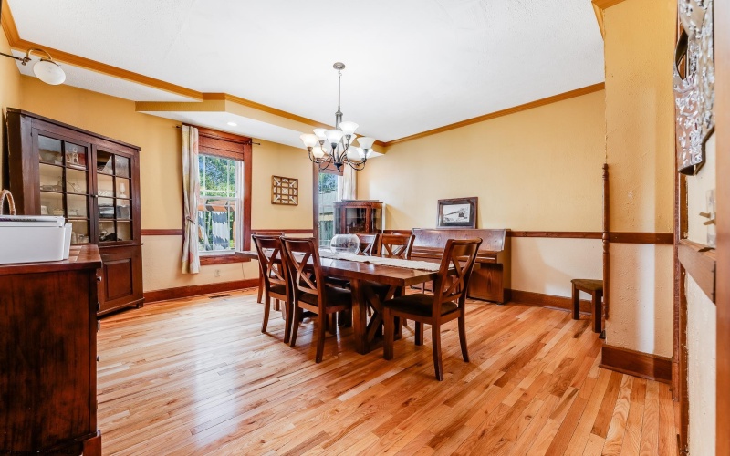 3 Pine Street, Barrackville, West Virginia 26559, 4 Bedrooms Bedrooms, 8 Rooms Rooms,1 BathroomBathrooms,Single Family Detached,For Sale,Pine,10161143