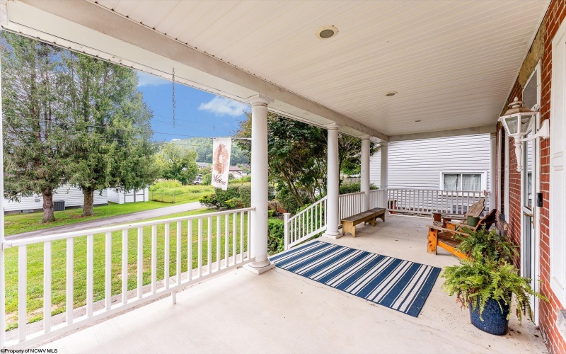 3 Pine Street, Barrackville, West Virginia 26559, 4 Bedrooms Bedrooms, 8 Rooms Rooms,1 BathroomBathrooms,Single Family Detached,For Sale,Pine,10161143