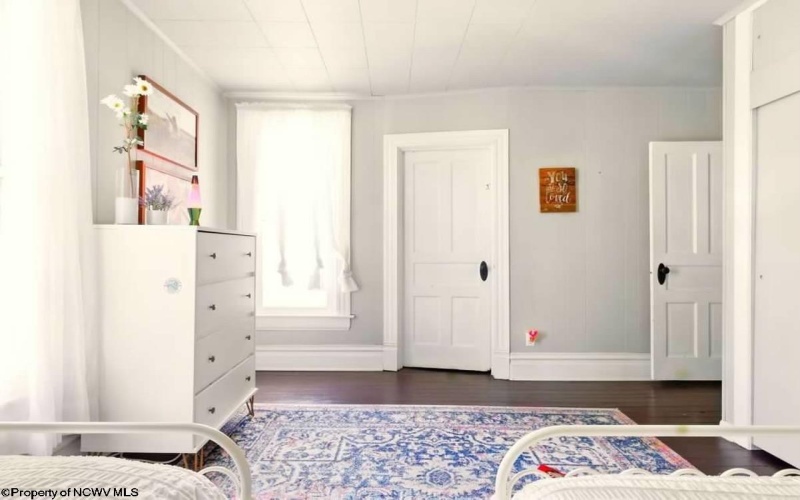 528 Newton Street, Fairmont, West Virginia 26554, 3 Bedrooms Bedrooms, 8 Rooms Rooms,1 BathroomBathrooms,Single Family Detached,For Sale,Newton,10161137