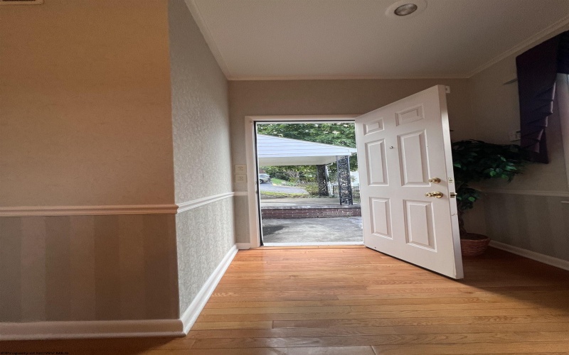 342 Lee Avenue, Clarksburg, West Virginia 26301, 3 Bedrooms Bedrooms, 7 Rooms Rooms,Single Family Detached,For Sale,Lee,10161131