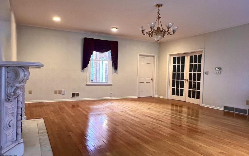 342 Lee Avenue, Clarksburg, West Virginia 26301, 3 Bedrooms Bedrooms, 7 Rooms Rooms,Single Family Detached,For Sale,Lee,10161131