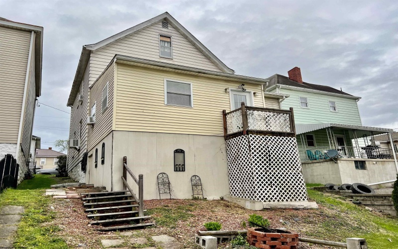 210 Dearborn Street, Fairmont, West Virginia 26554, 4 Bedrooms Bedrooms, 10 Rooms Rooms,2 BathroomsBathrooms,Single Family Detached,For Sale,Dearborn,10161136