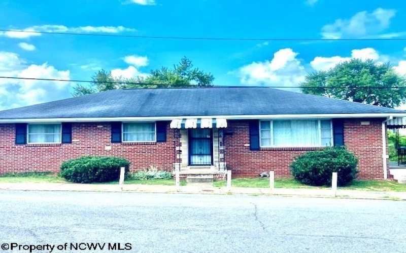 120 Brown Street, Clarksburg, West Virginia 26301, 3 Bedrooms Bedrooms, 7 Rooms Rooms,2 BathroomsBathrooms,Single Family Detached,For Sale,Brown,10161139