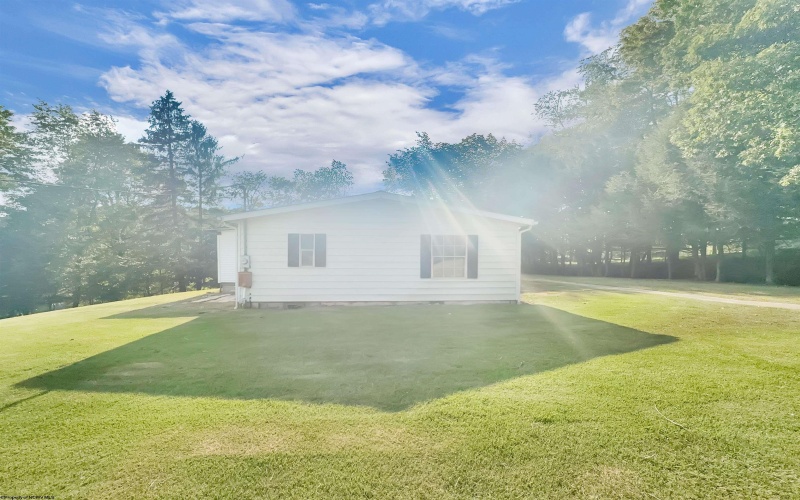 1377 Beechtown Road, French Creek, West Virginia 26218, 3 Bedrooms Bedrooms, 8 Rooms Rooms,2 BathroomsBathrooms,Single Family Detached,For Sale,Beechtown,10161132