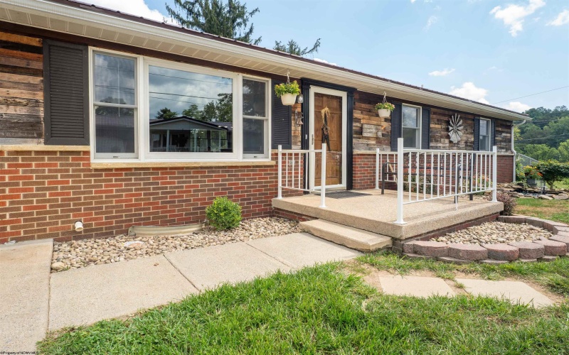 17 Timothy Lane, Fairmont, West Virginia 26554, 3 Bedrooms Bedrooms, 7 Rooms Rooms,1 BathroomBathrooms,Single Family Detached,For Sale,Timothy,10161148