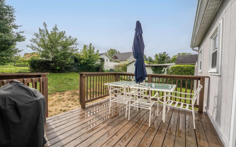560 Plymouth Avenue, Morgantown, West Virginia 26505, 2 Bedrooms Bedrooms, 6 Rooms Rooms,1 BathroomBathrooms,Single Family Detached,For Sale,Plymouth,10161153