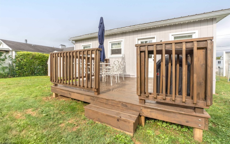 560 Plymouth Avenue, Morgantown, West Virginia 26505, 2 Bedrooms Bedrooms, 6 Rooms Rooms,1 BathroomBathrooms,Single Family Detached,For Sale,Plymouth,10161153