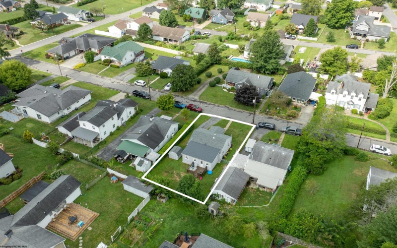 560 Plymouth Avenue, Morgantown, West Virginia 26505, 2 Bedrooms Bedrooms, 6 Rooms Rooms,1 BathroomBathrooms,Single Family Detached,For Sale,Plymouth,10161153