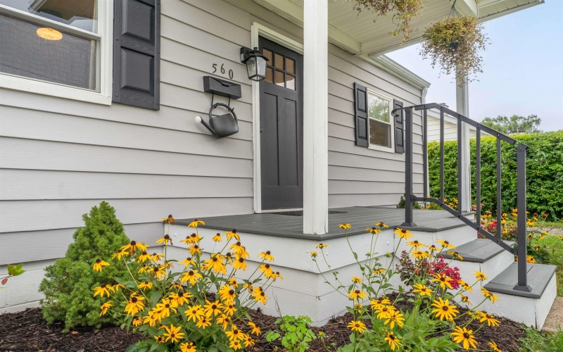 560 Plymouth Avenue, Morgantown, West Virginia 26505, 2 Bedrooms Bedrooms, 6 Rooms Rooms,1 BathroomBathrooms,Single Family Detached,For Sale,Plymouth,10161153