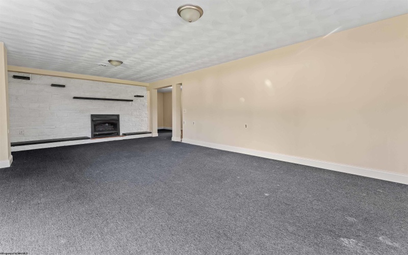 374 Brookhaven Road, Morgantown, West Virginia 26508, 4 Bedrooms Bedrooms, 9 Rooms Rooms,3 BathroomsBathrooms,Single Family Detached,For Sale,Brookhaven,10161150