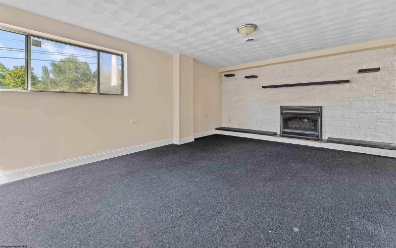374 Brookhaven Road, Morgantown, West Virginia 26508, 4 Bedrooms Bedrooms, 9 Rooms Rooms,3 BathroomsBathrooms,Single Family Detached,For Sale,Brookhaven,10161150