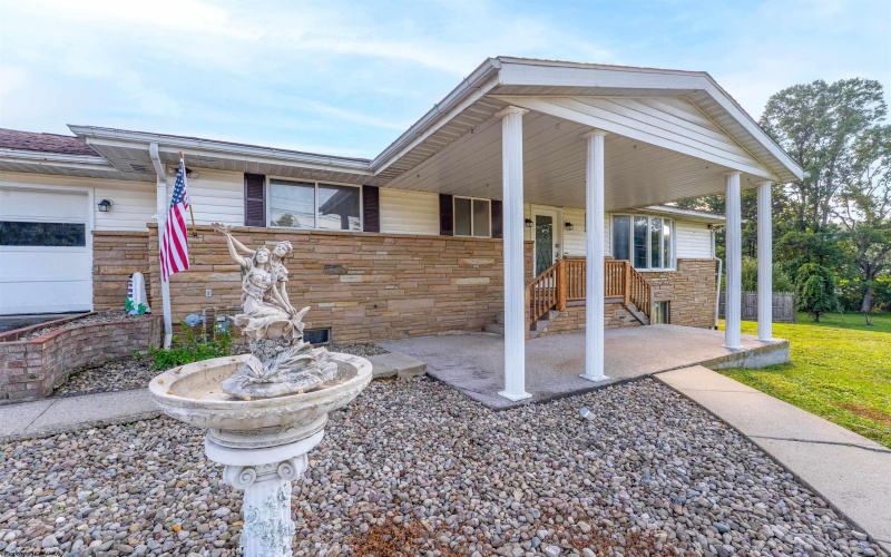 374 Brookhaven Road, Morgantown, West Virginia 26508, 4 Bedrooms Bedrooms, 9 Rooms Rooms,3 BathroomsBathrooms,Single Family Detached,For Sale,Brookhaven,10161150
