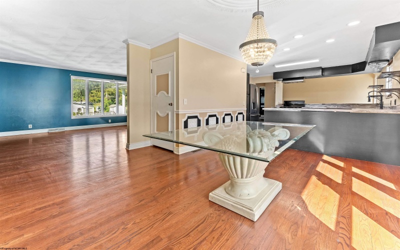 374 Brookhaven Road, Morgantown, West Virginia 26508, 4 Bedrooms Bedrooms, 9 Rooms Rooms,3 BathroomsBathrooms,Single Family Detached,For Sale,Brookhaven,10161150