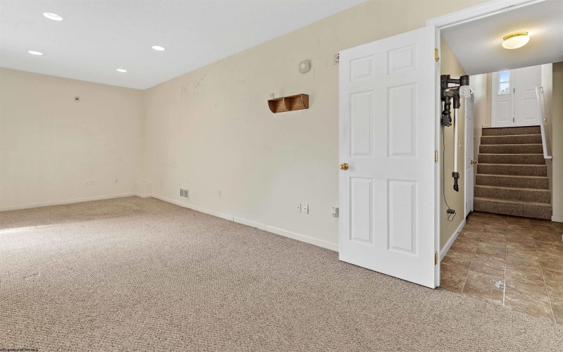 203 Palisades Drive, Morgantown, West Virginia 26508, 3 Bedrooms Bedrooms, 7 Rooms Rooms,2 BathroomsBathrooms,Single Family Attached,For Sale,Palisades,10161151