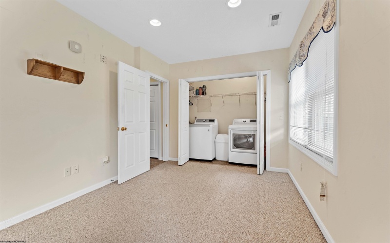 203 Palisades Drive, Morgantown, West Virginia 26508, 3 Bedrooms Bedrooms, 7 Rooms Rooms,2 BathroomsBathrooms,Single Family Attached,For Sale,Palisades,10161151