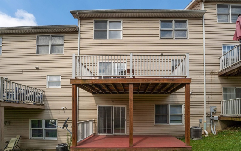 203 Palisades Drive, Morgantown, West Virginia 26508, 3 Bedrooms Bedrooms, 7 Rooms Rooms,2 BathroomsBathrooms,Single Family Attached,For Sale,Palisades,10161151