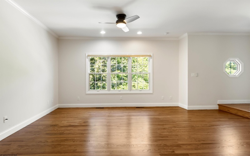 96 Claremont Court, Morgantown, West Virginia 26501, 3 Bedrooms Bedrooms, 7 Rooms Rooms,2 BathroomsBathrooms,Single Family Attached,For Sale,Claremont,10161167