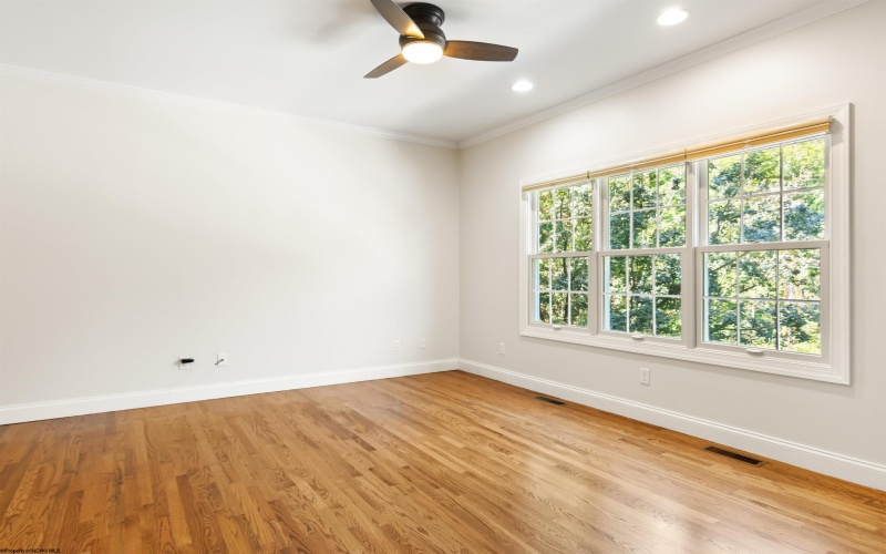 96 Claremont Court, Morgantown, West Virginia 26501, 3 Bedrooms Bedrooms, 7 Rooms Rooms,2 BathroomsBathrooms,Single Family Attached,For Sale,Claremont,10161167