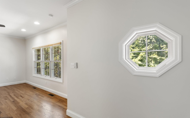 96 Claremont Court, Morgantown, West Virginia 26501, 3 Bedrooms Bedrooms, 7 Rooms Rooms,2 BathroomsBathrooms,Single Family Attached,For Sale,Claremont,10161167